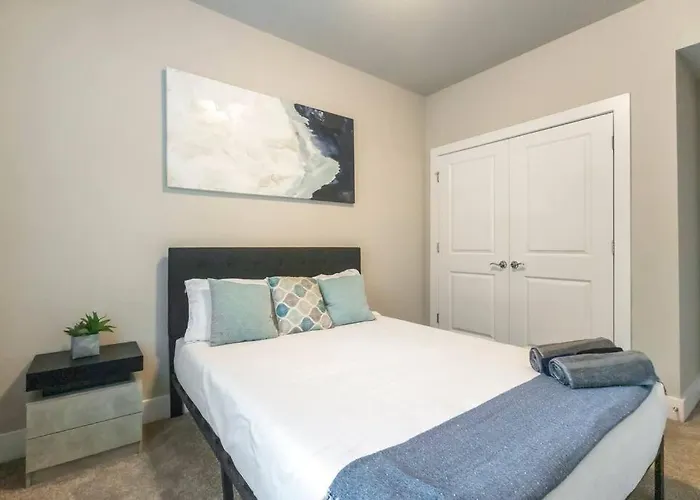 Brand New Build 10 Min- Uptown