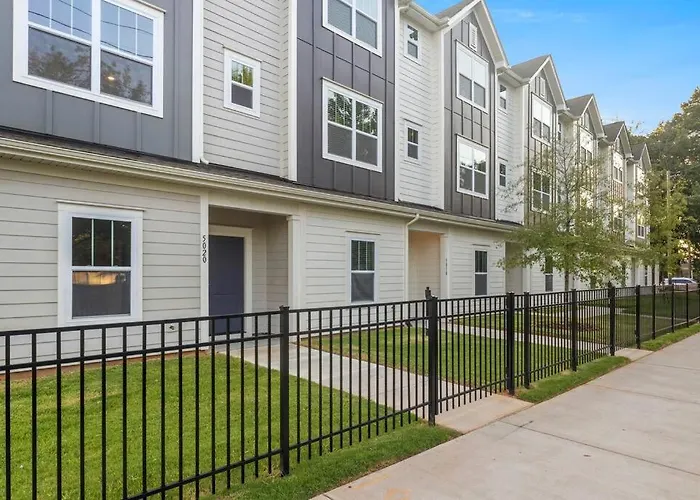 Brand New Build 10 Min- Uptown